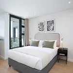 Newlands Peak Aparthotel 904